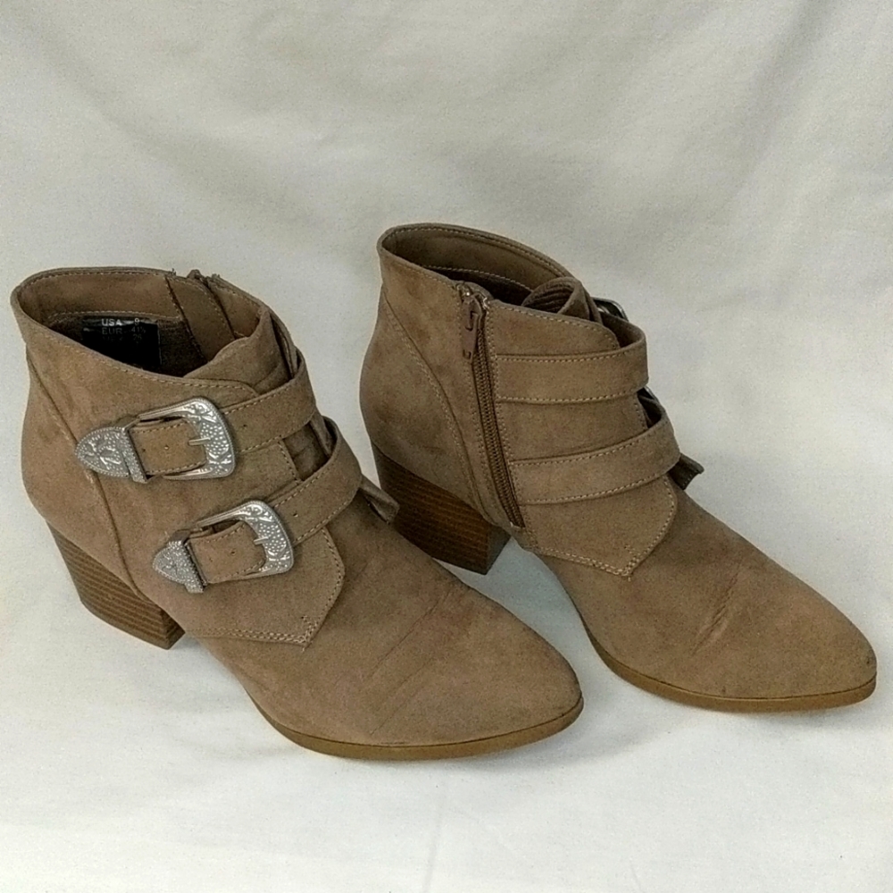 Christian Siriano Ankle Boots